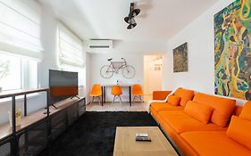 City Center-Cozy One Bedroom Apartment