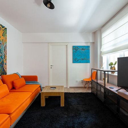 City Center-Cozy One Bedroom Apartment Bucarest Esterno foto