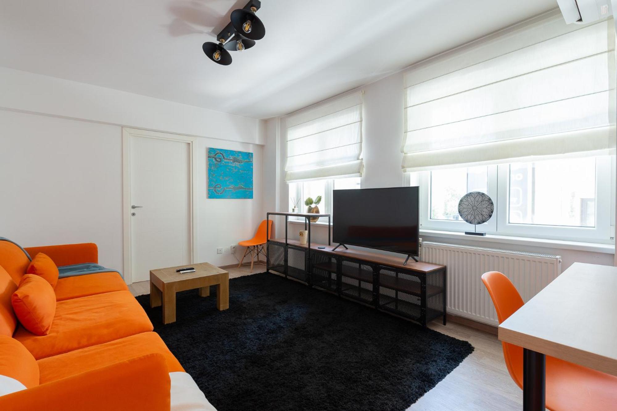 City Center-Cozy One Bedroom Apartment Bucarest Esterno foto