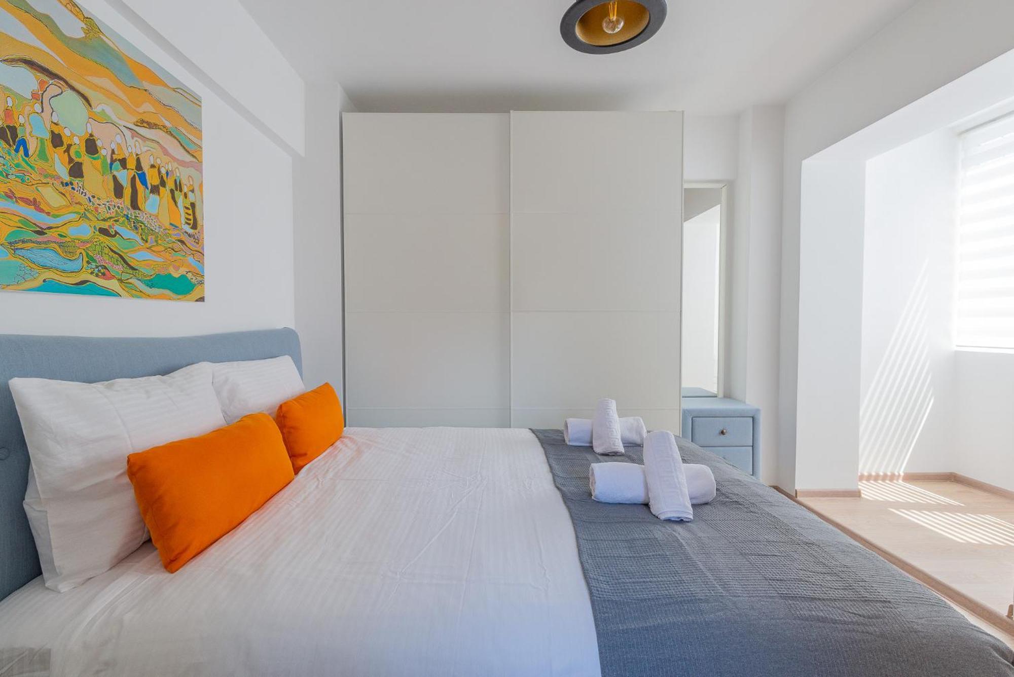 City Center-Cozy One Bedroom Apartment Bucarest Esterno foto